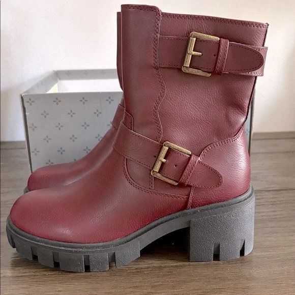 NIB [Sun + Stone] Lionell Faux Leather Buckle Motorcycle Heeled Boots Womens 5.5 - Picture 5 of 13